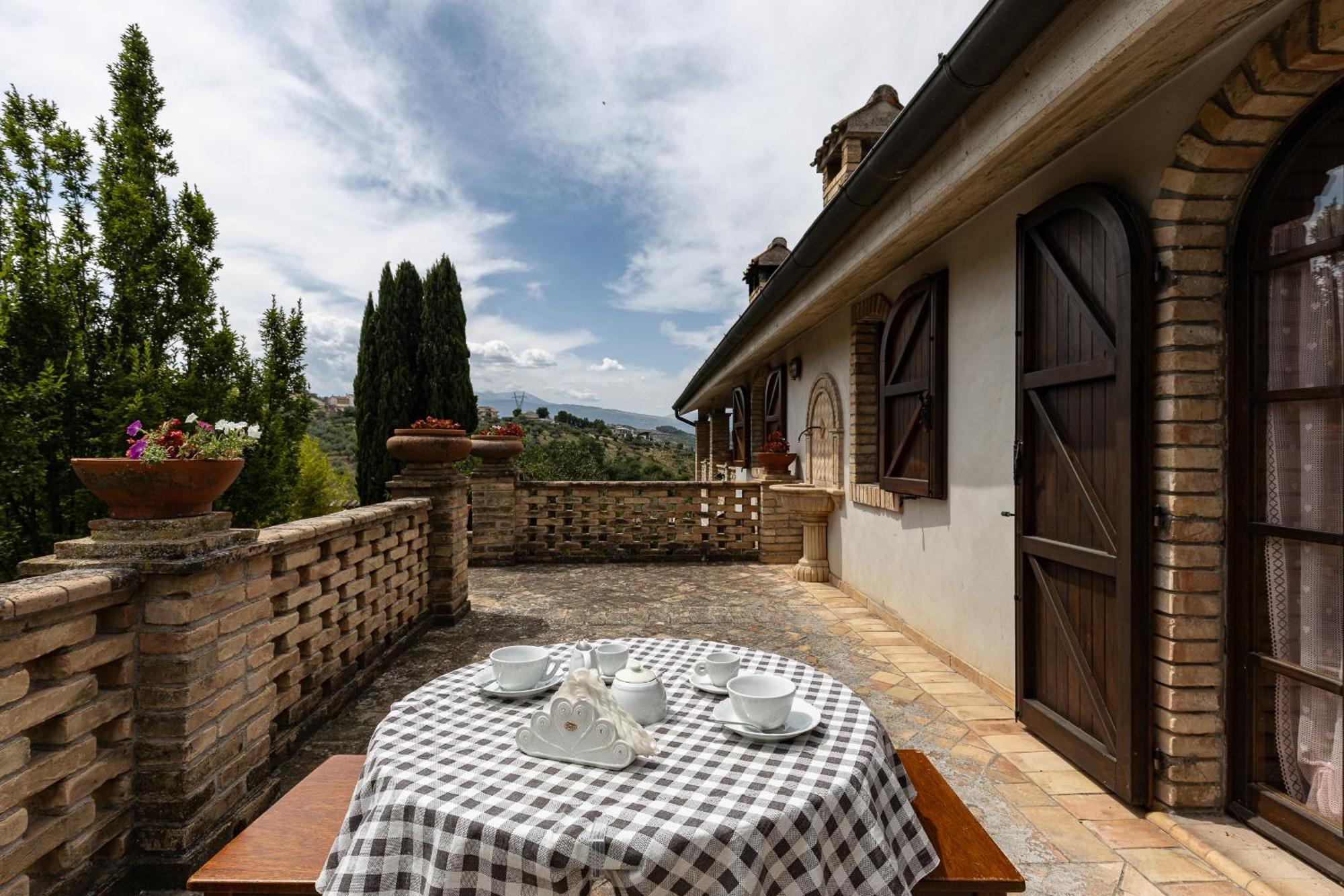 B&B Villa Dei Desideri Кьети Экстерьер фото